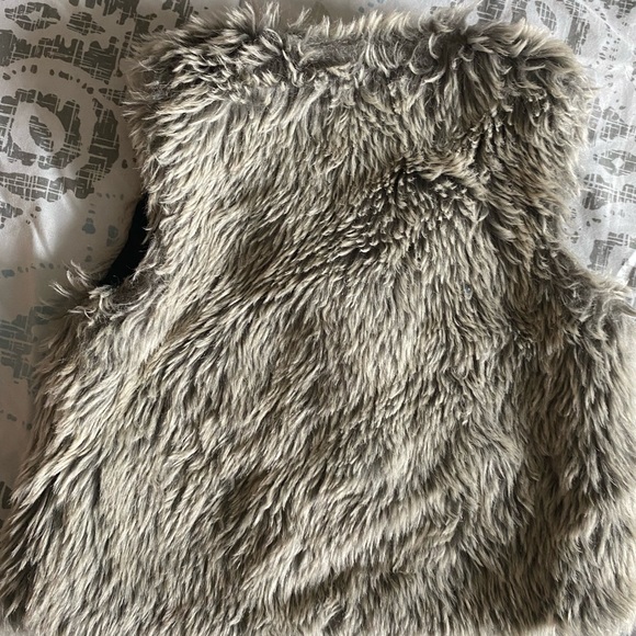 Cozy baby vest 😊❤️ - Picture 8 of 8